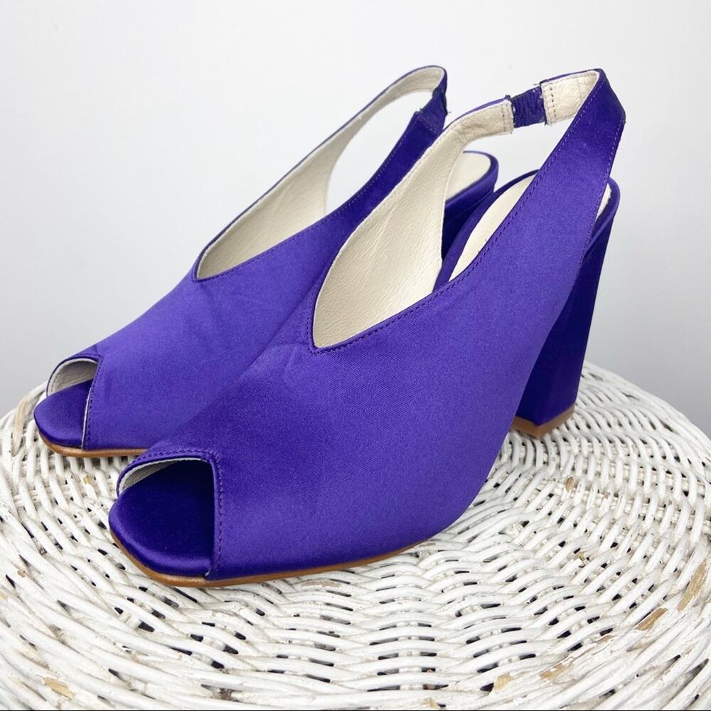 Intentionally Blank Womens Size 7 Purple Satin Peep Toe Slingback Block Heels